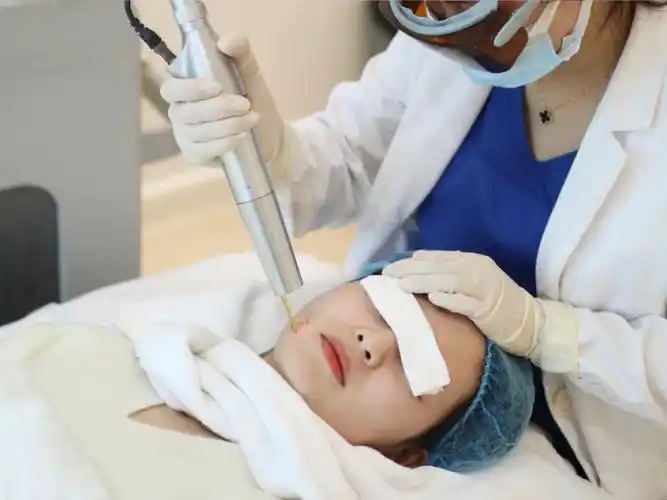 苏亚医美高端注射明星整形机构美白嫩肤