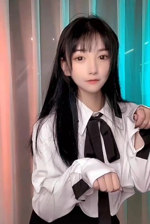 真正的林晚晚终于找到了前年就已经露脸模样清纯完胜其他替身