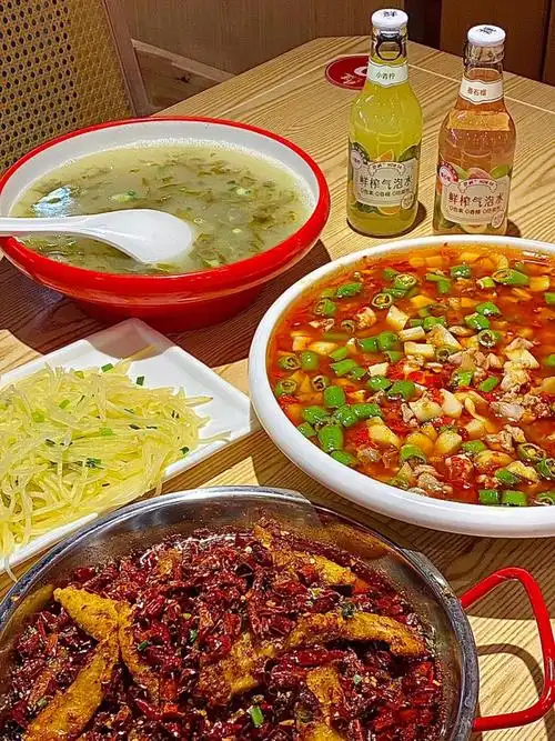 干香鸡翅只有我这样的四川人才敢吃两个以上