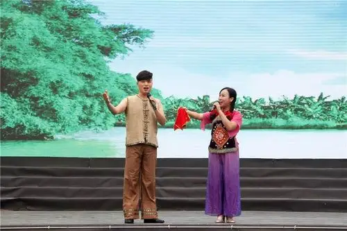 龙腾狮跃鹤舞热闹极了中山非物质文化遗产展演贺新年