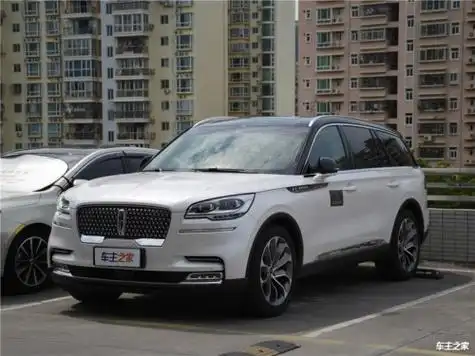 深圳飞行家4s店报价50万起