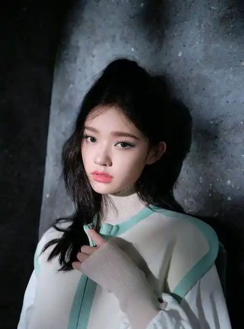 吴磊周雨彤cp感爆棚,盘点那些年和吴磊合作过最有cp感的女明星们_互动