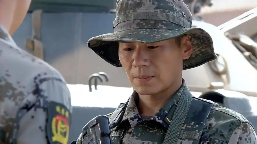 特种兵王艳兵成为六连红人指导员为得到他要拿排长换