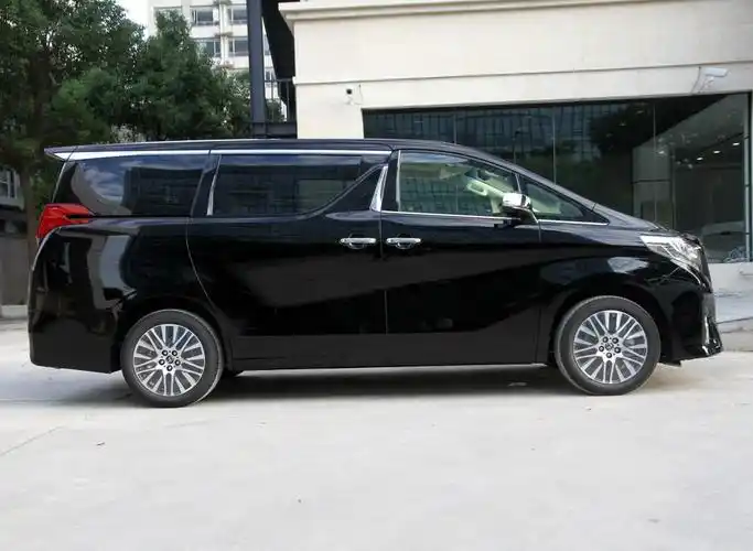 超级保姆车 埃尔法售价80.9万元起