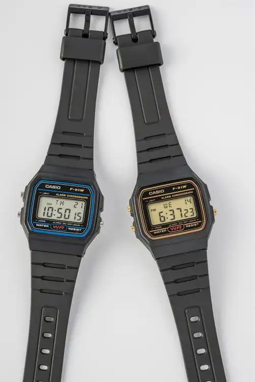 华为(huawei)智能手表gt3运动系列同款卡西欧小方块f91w 复古电子手表