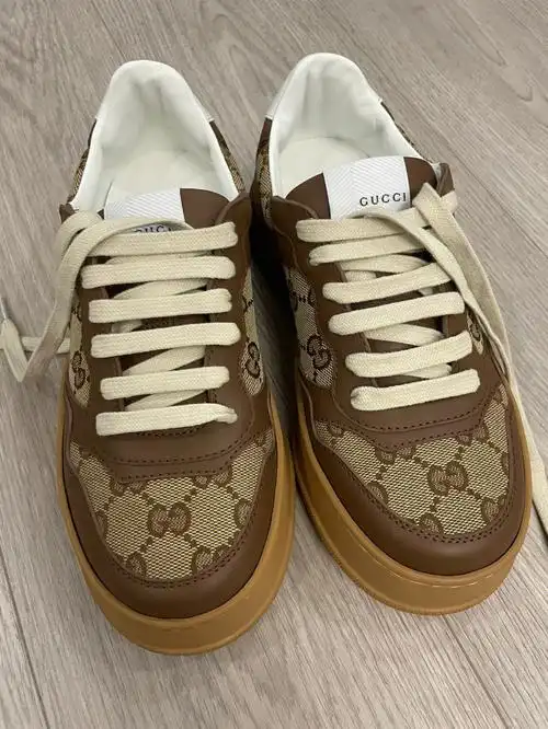 gucci饼干鞋真假鉴定