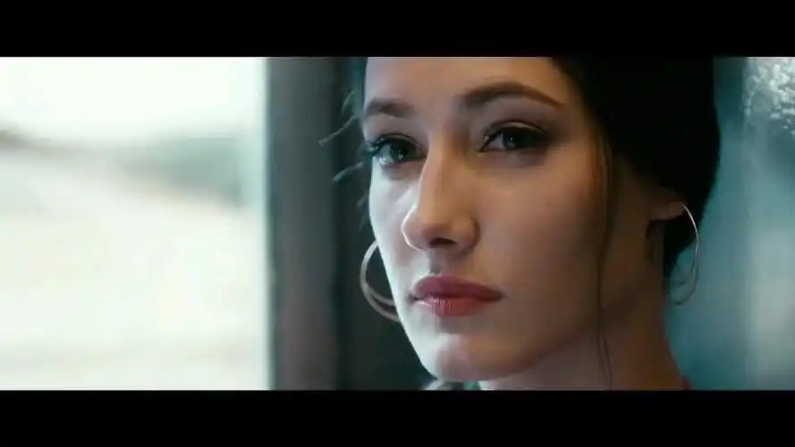 《囧妈》外籍演员 欧丽娅