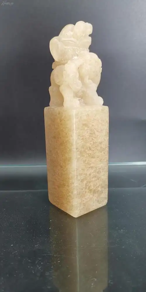 《精品印石收藏》一方值得收藏的荔枝冻石雕钮方章@@金大师专业定刻