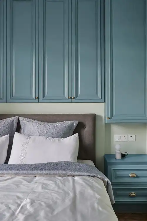 大户型法式混搭装修床头柜设计图