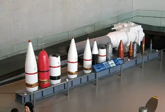 个头比航母还大日本巨无霸战列舰大和号