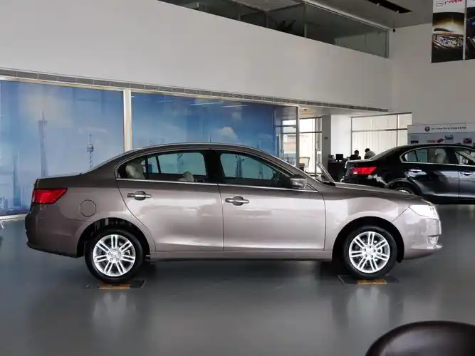 广汽乘用车 传祺ga5 2011款 2.0l 手动精英版