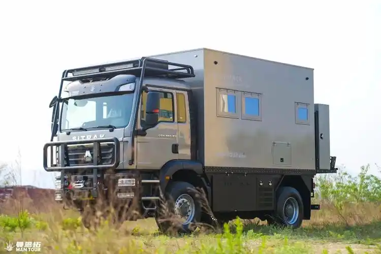 重汽汕德卡四驱越野房车厂家直营惊爆价_凤凰网汽车_凤凰网