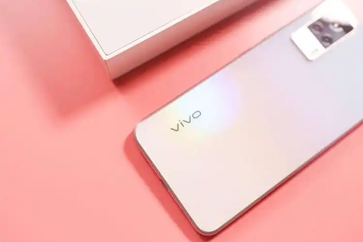 极致纤薄 | vivo s9e称得上是年轻人的自拍旗舰