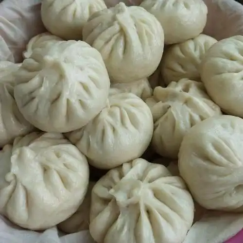 自己在家蒸包子,鲜嫩多汁,香辣浓郁,学会再也不用外面买