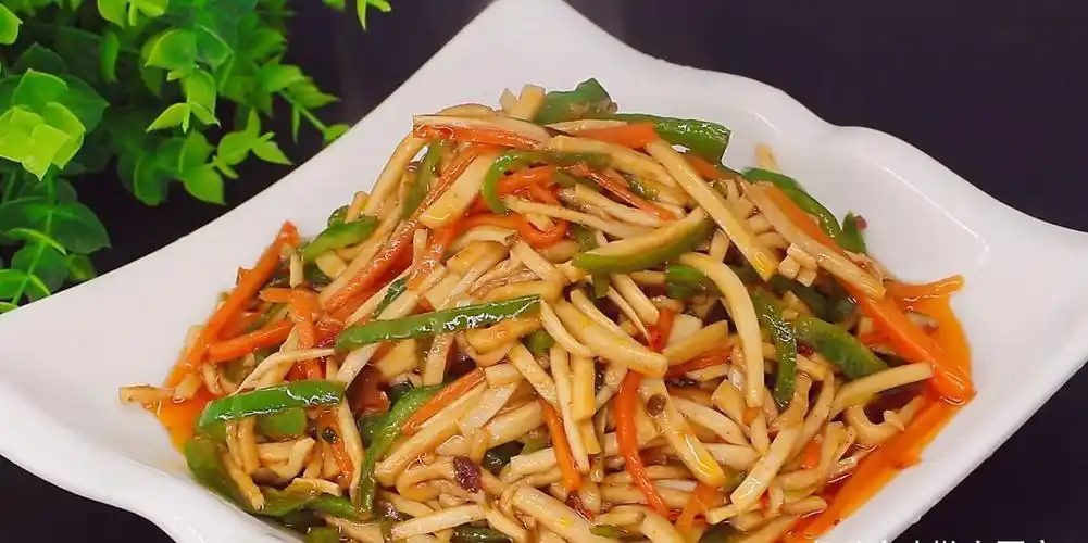 年夜饭少不了家常菜这道鱼香杏鲍菇好吃好做寓意好上桌光盘