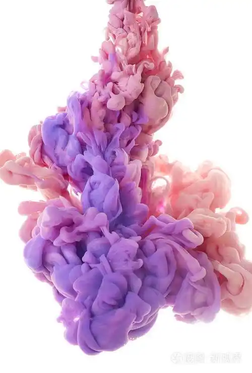 墨水在水里飞溅油漆混合彩色液体染料文章摘要