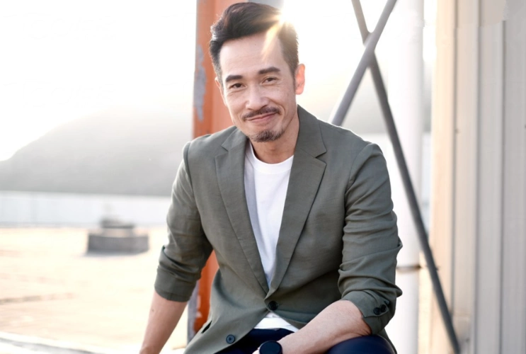 49岁视帝陈豪受访已计划送3名子女出国留学让他们扩阔视野