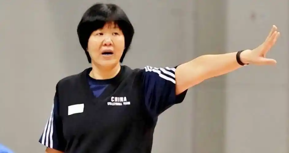 郎平10年买北京四环豪宅!给美国女儿惊喜,白浪惊呼:装修太豪华