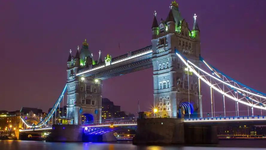tower bridge