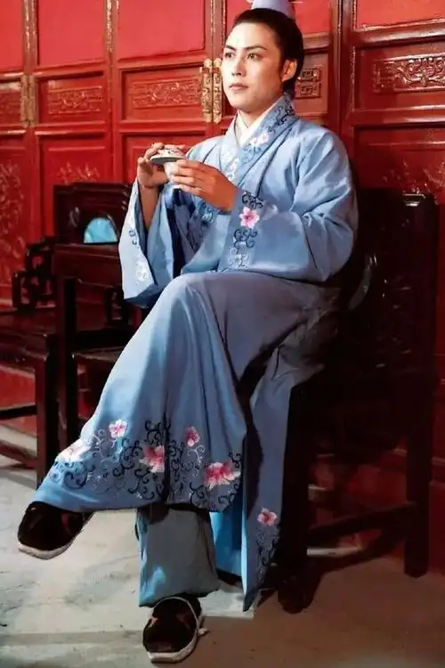 为什么说红楼梦的贾琏不是坏人? - 石塘网