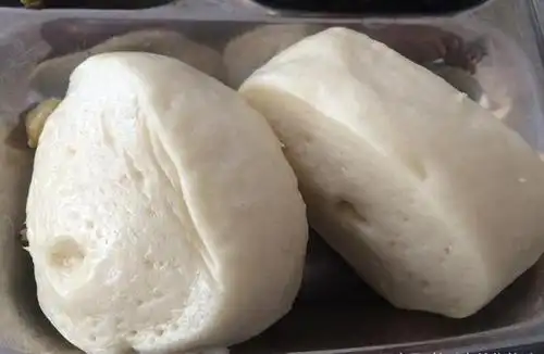 主食是馒头和米饭自选,我选了两个馒头