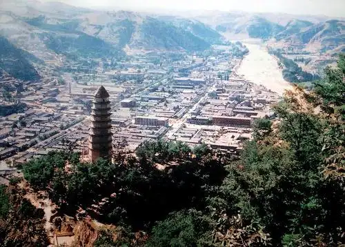 告别白羊肚手巾土窑洞 新世纪新延安展现新容颜