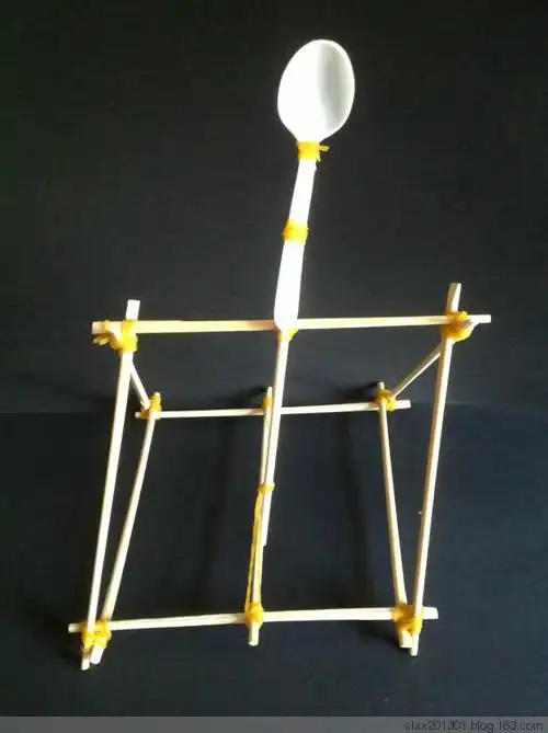 【手工课堂】分享给男孩子的礼物——投石机