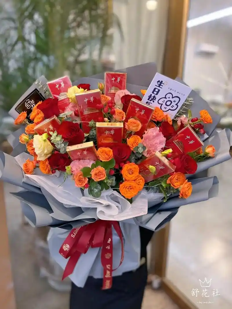 男生礼物.#香烟花束教程  #香烟77红玫瑰  "我喜欢的人 - 抖音