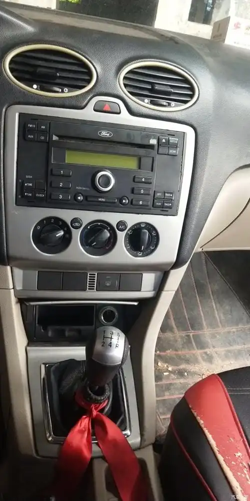 经典中控面板拆卸简单发一个供参考