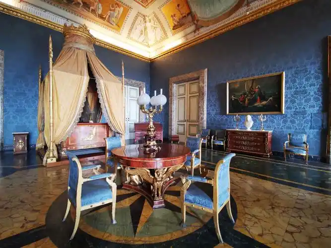 希腊(悬崖珍珠酒店)意大利卡赛塔(世界上最奢华三大皇宫之一)