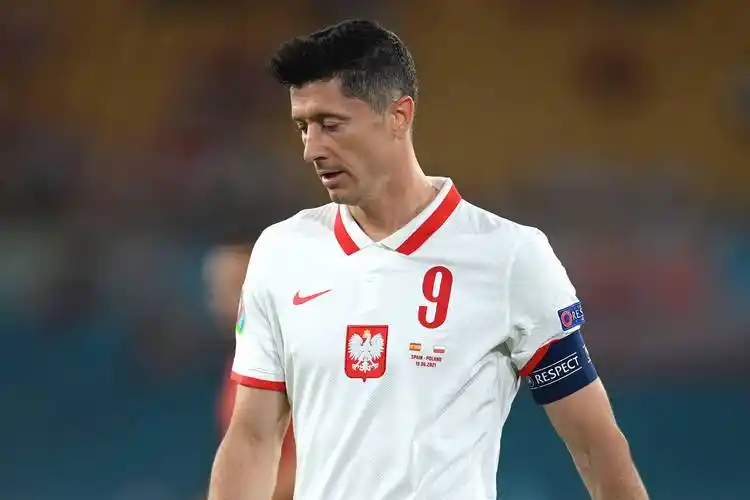 波兰队史首人莱万多夫斯基连续三届欧洲杯取得进球