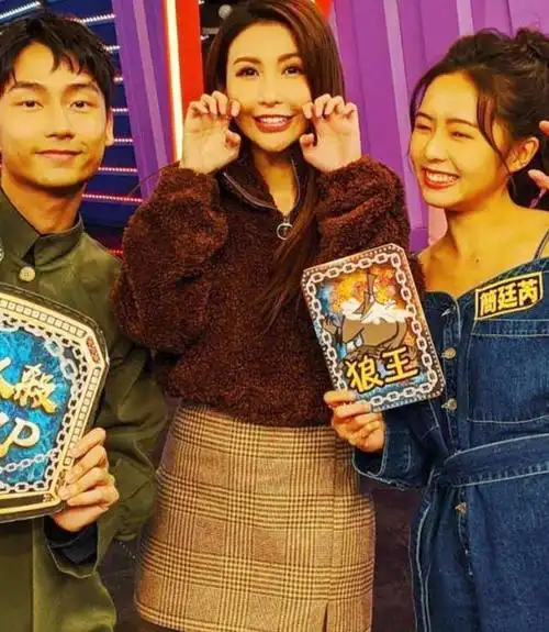 罗志祥对简凯乐很感兴趣.