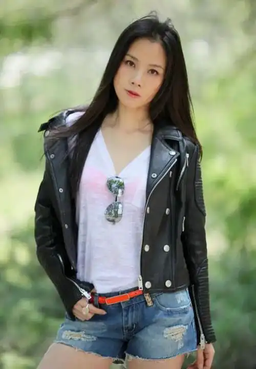 演员何琳公公病逝五年后她让婆婆老有所依晚年幸福安乐