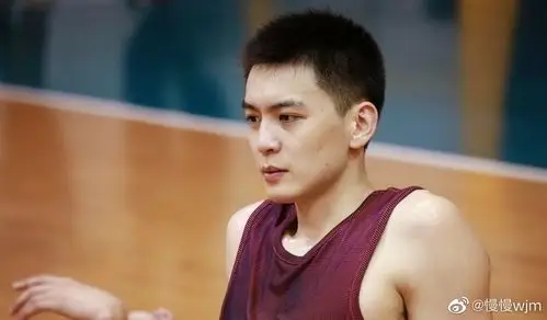 杨鸣,一个一统所有人审美的男人