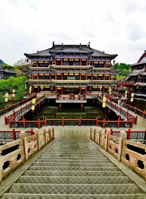 清明上河图拍摄于浙江横店影视城