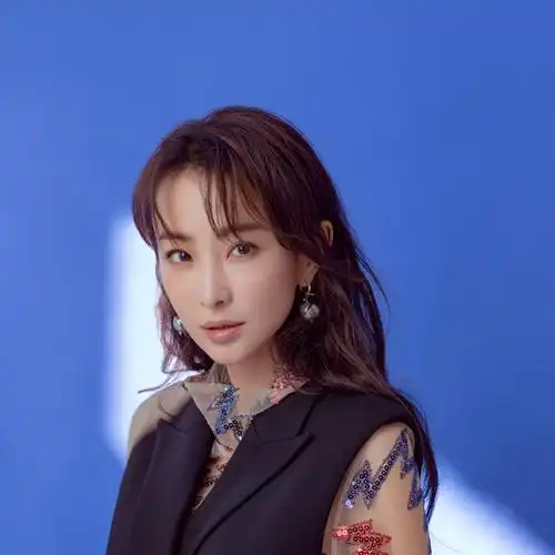 票数:717人气:899投票林静个人资料详细资料>别名:林小镜,静静,镜子