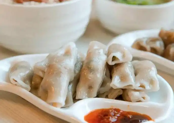 菜包粿皮薄馅多,嫩滑喷香是海陆丰地区特色小吃,海陆丰地区到处都有