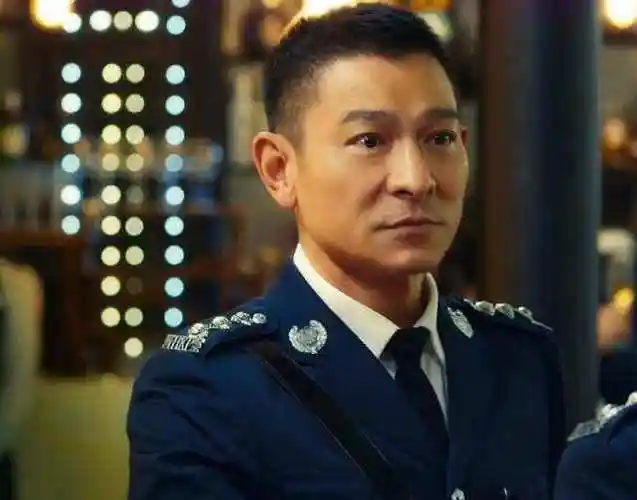 天王刘德华的警察角色可以说是深入人心了,而且他饰演过的