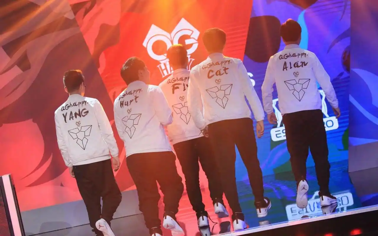 kpl:老阳去掉前缀xq,选手大会和qghappy站一起,重回老东家成定局