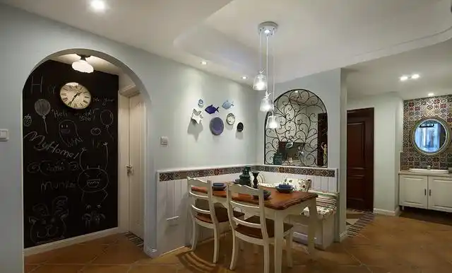 个性浪漫地中海风餐厅拱形门隔断装修图片3/7