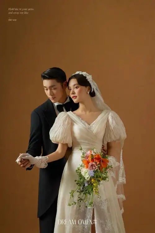 #南京婚纱照##复古婚纱照##油画风婚纱照##宝藏摄影博主推荐计划#