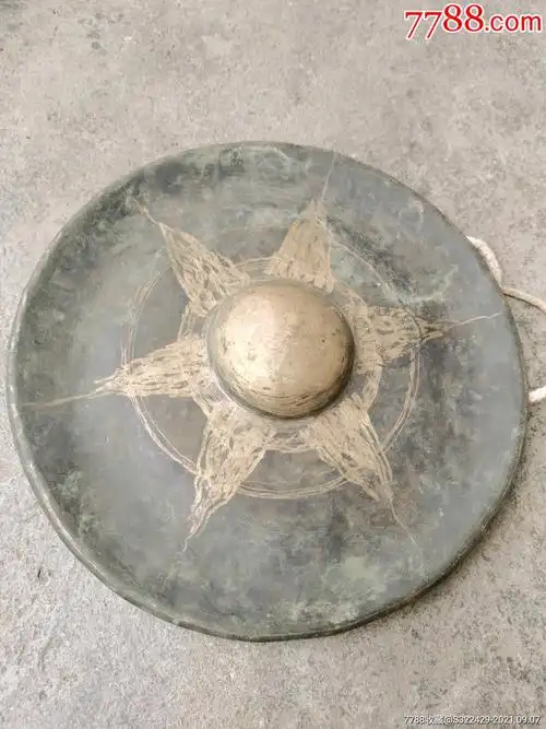 老旧铜锣马锣手锣川锣