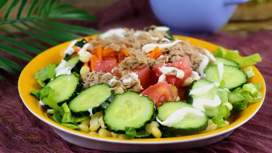 金枪鱼蔬菜沙拉 减肥吃这个一周瘦三斤
