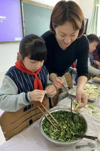 传统文化――淮安市实验小学长征校区二(5)班包饺子实践活动 - 美篇