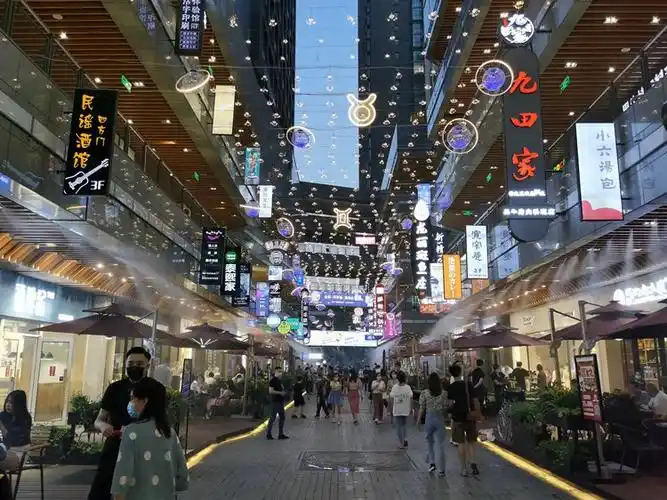 西安中贸广场商业街区喷雾降温系统圆满竣工