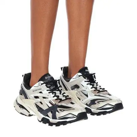 balenciaga 袜子鞋 2481563 $816.00 - 北美省钱快报