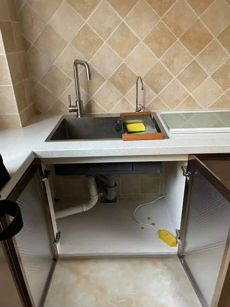 立升净水器9899安装效果图96.