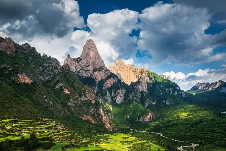 走进甘南(一):扎尕那—深山中的藏寨秘境