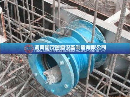 柔性法兰防水套管安装方法分为两种:一种为混凝土墙体浇筑预置安装,把