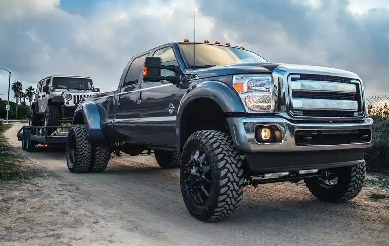 不是所有的福特皮卡都叫猛禽最大的福特皮卡车高近3米